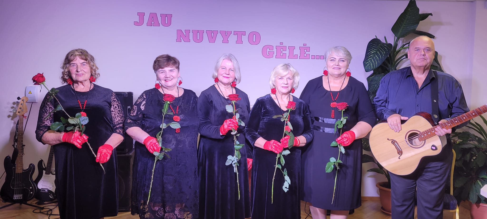 Romantinių dainų grupė PRISIMINIMAI koncertavo Juodupėje